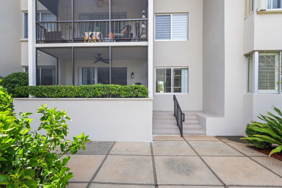 En Venta: $250,000 (2 camas, 2 baños, 1126 Pies cuadrados)