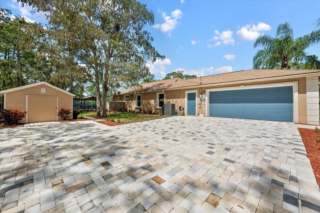 For Sale: $1,195,000 (3 beds, 3 baths, 2343 Square Feet)