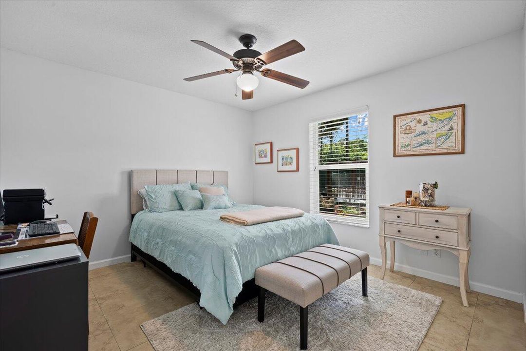 For Sale: $1,195,000 (3 beds, 3 baths, 2343 Square Feet)