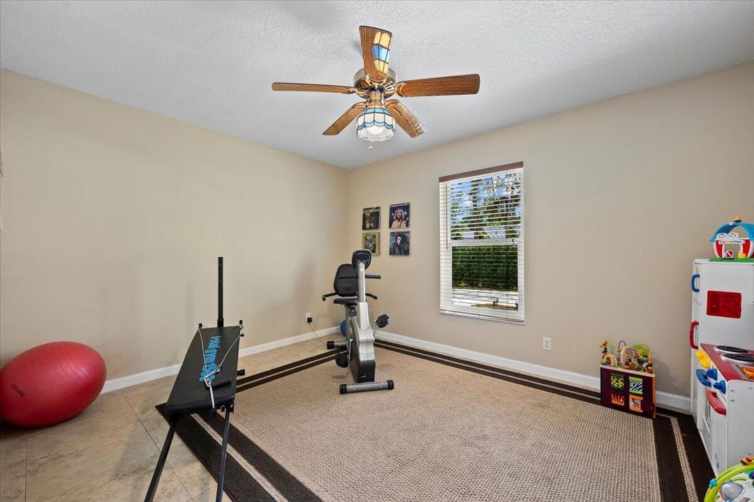 For Sale: $1,195,000 (3 beds, 3 baths, 2343 Square Feet)