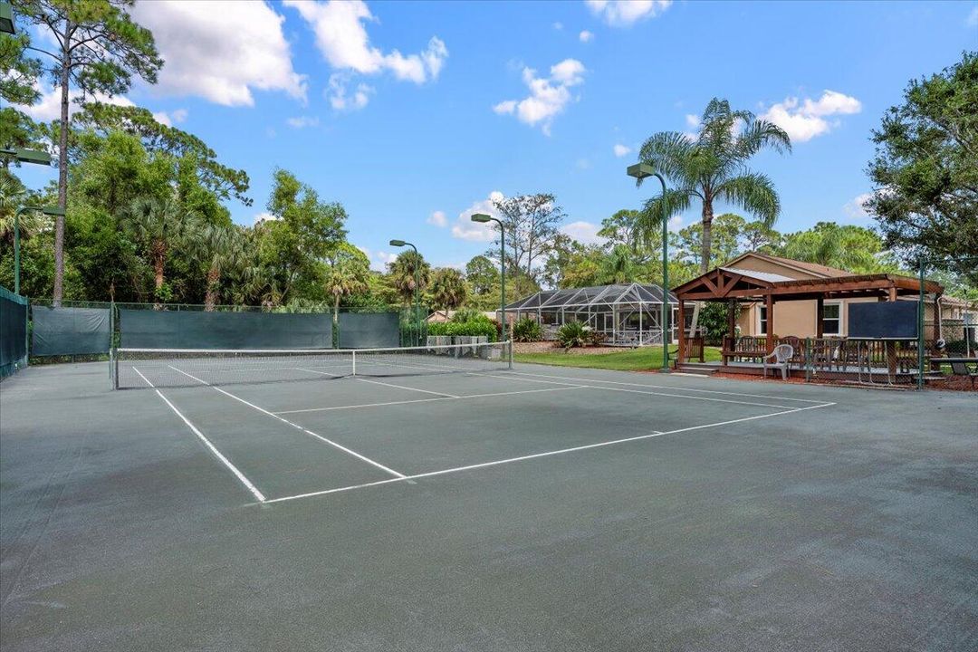 For Sale: $1,195,000 (3 beds, 3 baths, 2343 Square Feet)