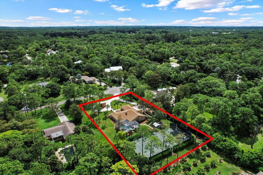 For Sale: $1,195,000 (3 beds, 3 baths, 2343 Square Feet)