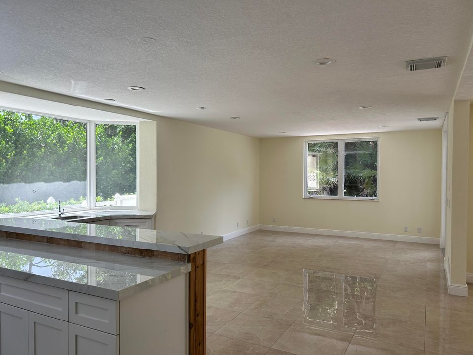 待售: $1,550,000 (5 贝兹, 3 浴室, 5464 平方英尺)