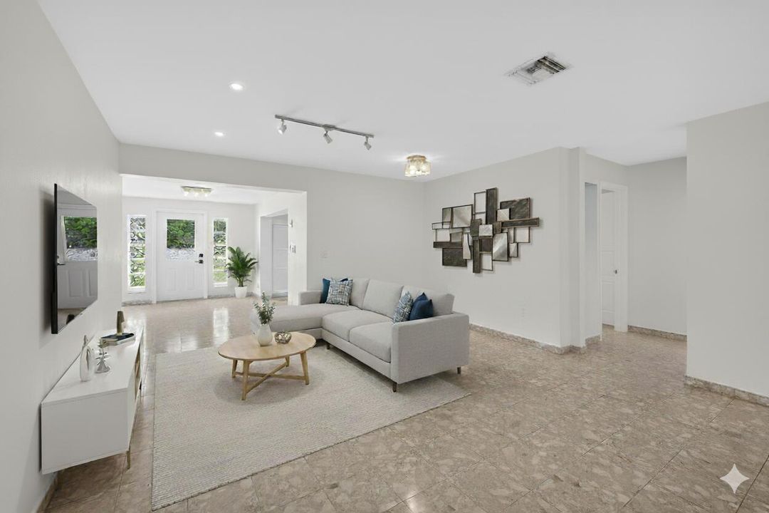 Activo con contrato: $4,500 (2 camas, 2 baños, 1040 Pies cuadrados)