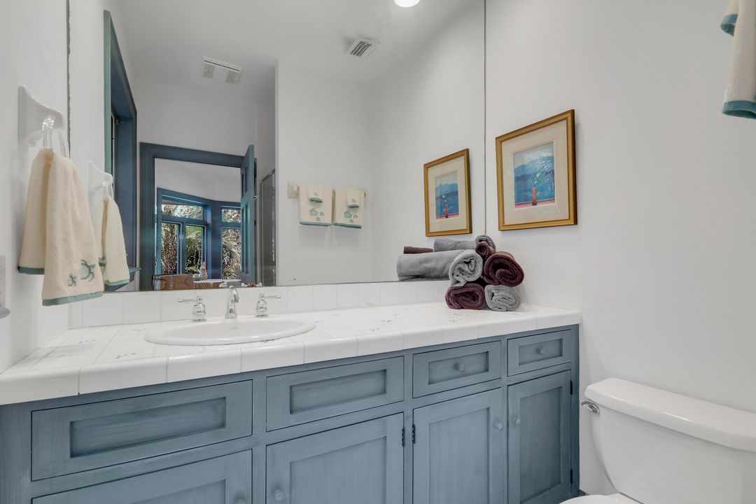 For Sale: $1,695,000 (4 beds, 5 baths, 5297 Square Feet)