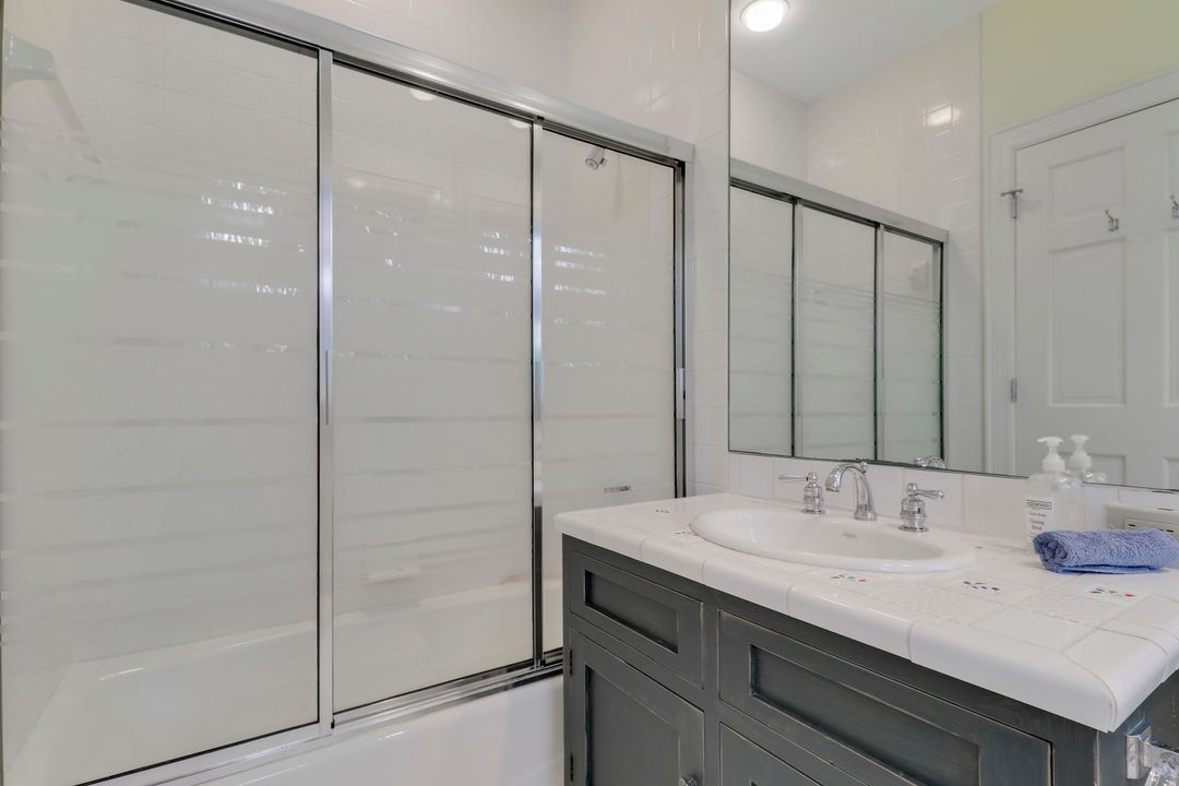 For Sale: $1,695,000 (4 beds, 5 baths, 5297 Square Feet)