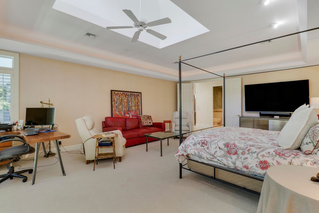 For Sale: $1,695,000 (4 beds, 5 baths, 5297 Square Feet)