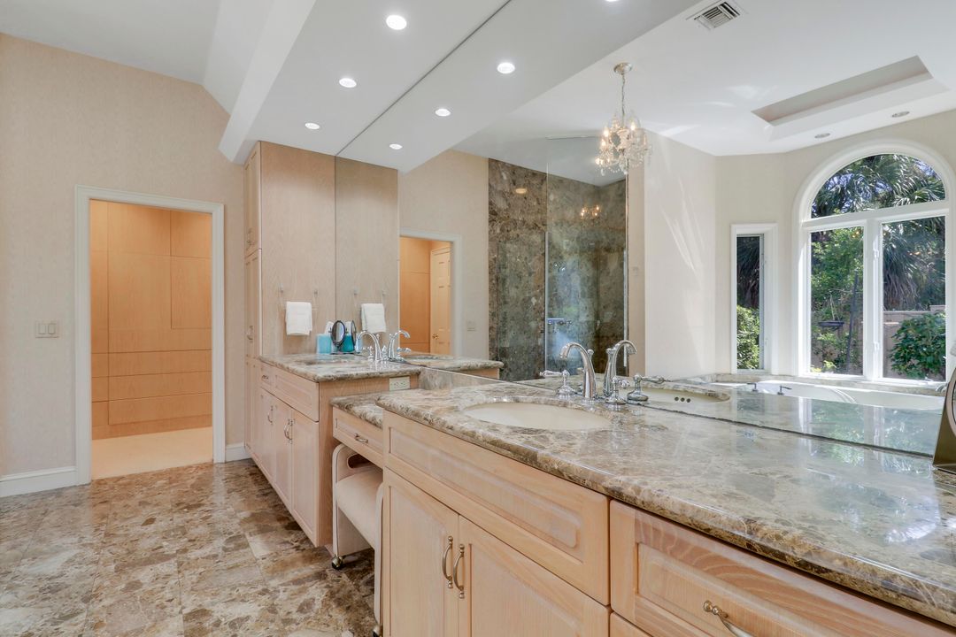 For Sale: $1,695,000 (4 beds, 5 baths, 5297 Square Feet)