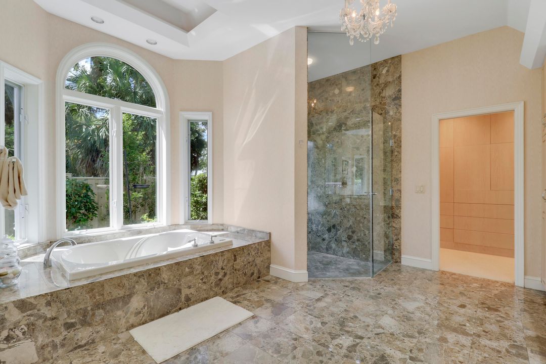 For Sale: $1,695,000 (4 beds, 5 baths, 5297 Square Feet)