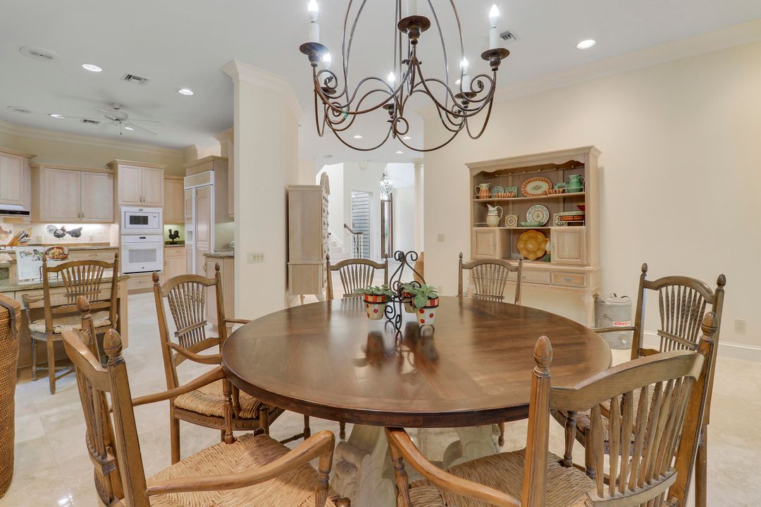 For Sale: $1,695,000 (4 beds, 5 baths, 5297 Square Feet)