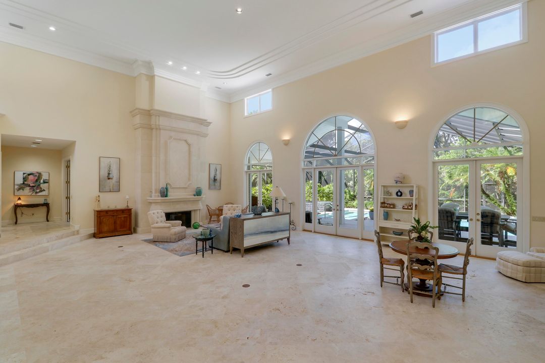 For Sale: $1,695,000 (4 beds, 5 baths, 5297 Square Feet)