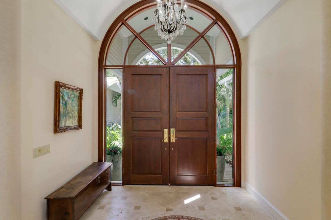 For Sale: $1,695,000 (4 beds, 5 baths, 5297 Square Feet)