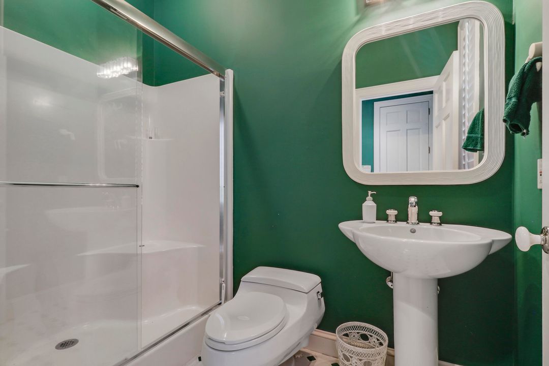 For Sale: $1,695,000 (4 beds, 5 baths, 5297 Square Feet)