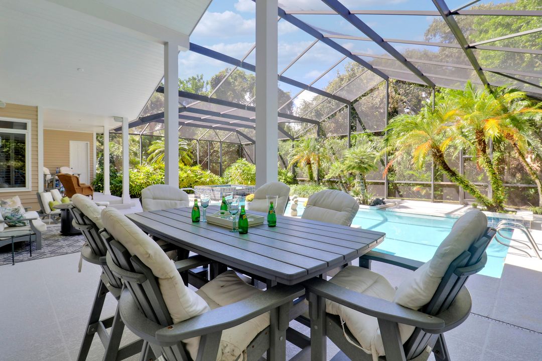 For Sale: $1,695,000 (4 beds, 5 baths, 5297 Square Feet)