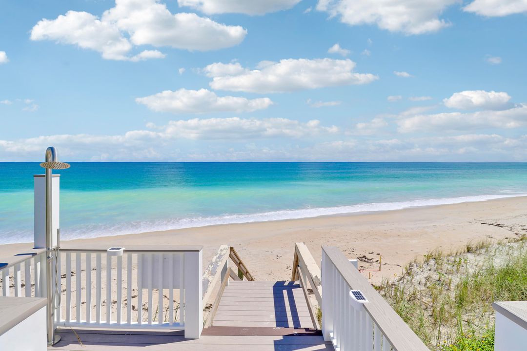 For Sale: $1,695,000 (4 beds, 5 baths, 5297 Square Feet)