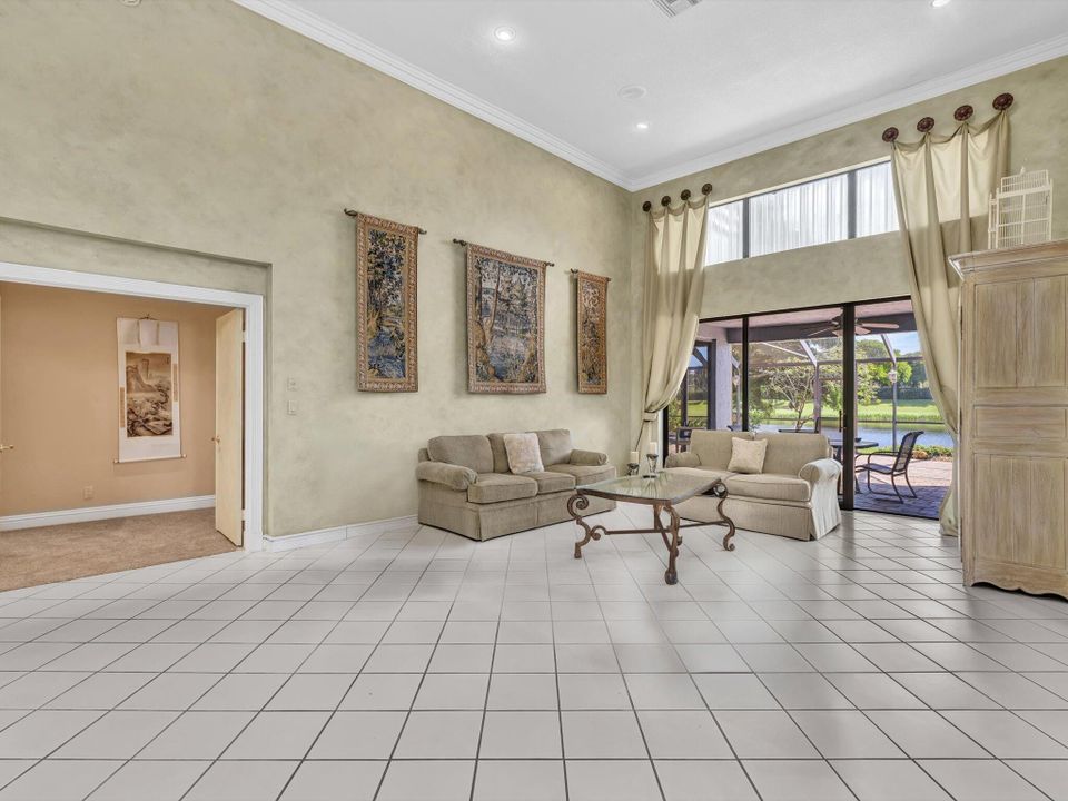 For Rent: $7,500 (3 beds, 2 baths, 2585 Square Feet)