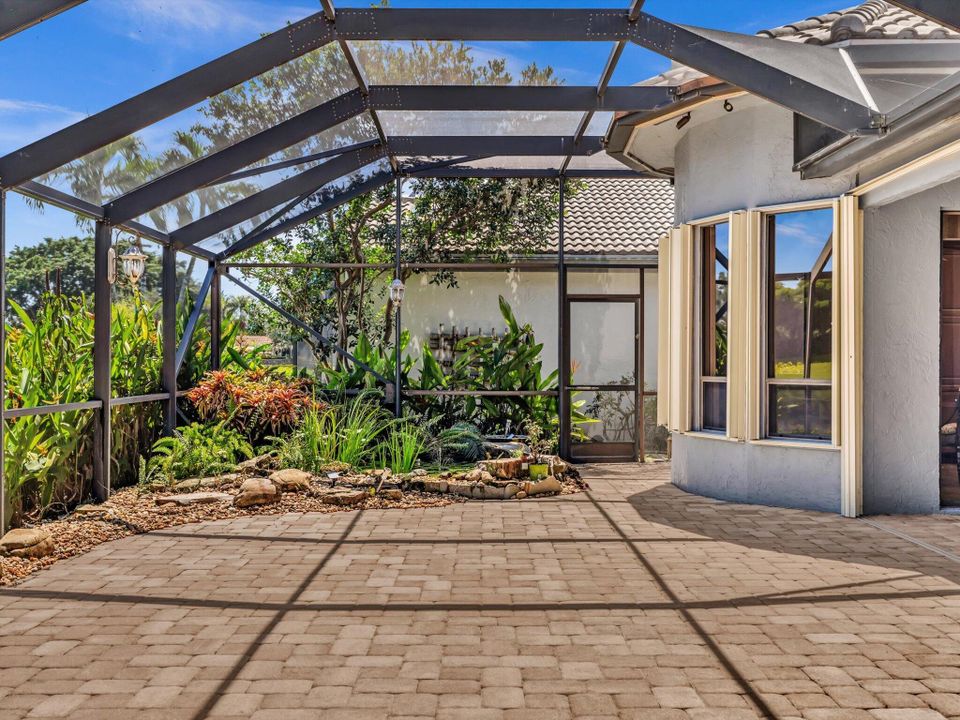 For Rent: $7,500 (3 beds, 2 baths, 2585 Square Feet)