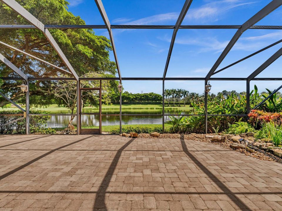 For Rent: $7,500 (3 beds, 2 baths, 2585 Square Feet)