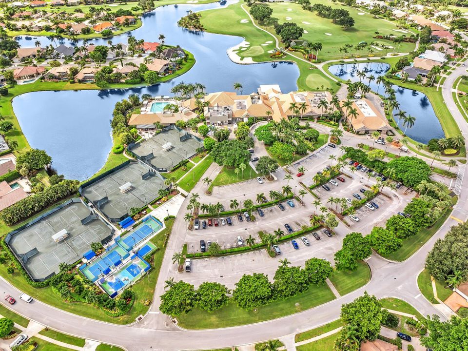 For Rent: $7,500 (3 beds, 2 baths, 2585 Square Feet)