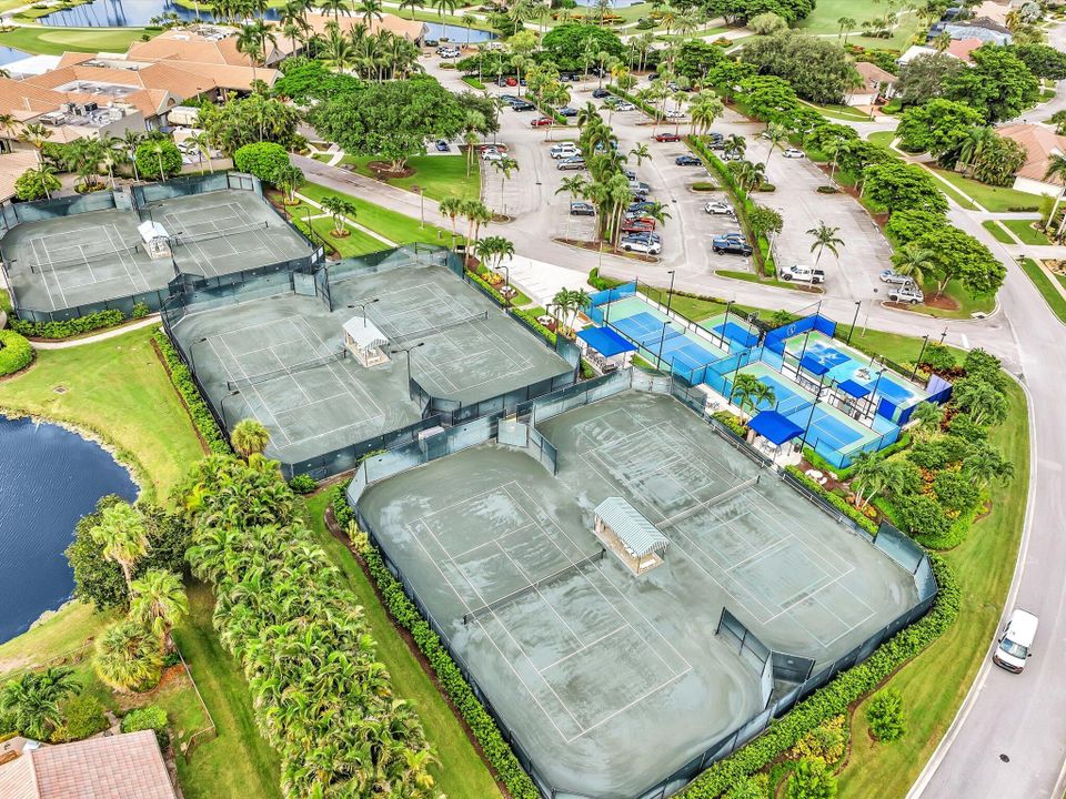 For Rent: $7,500 (3 beds, 2 baths, 2585 Square Feet)