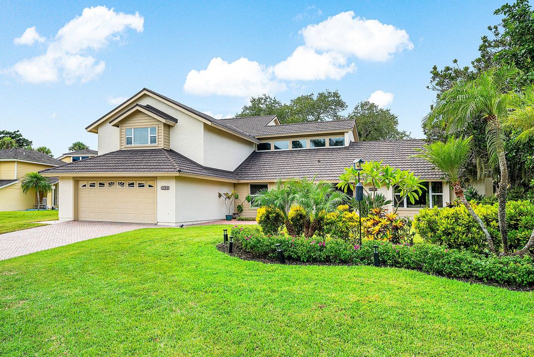 На продажу: $769,000 (5 спален, 3 ванн, 3543 Квадратных фут)