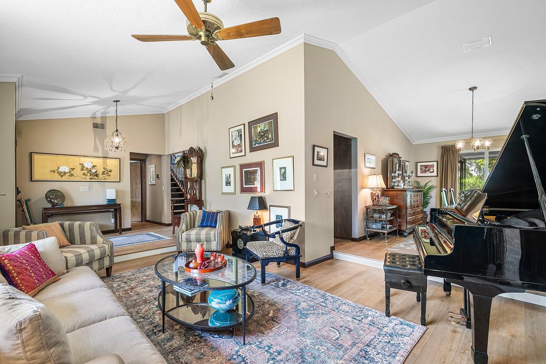 На продажу: $769,000 (5 спален, 3 ванн, 3543 Квадратных фут)