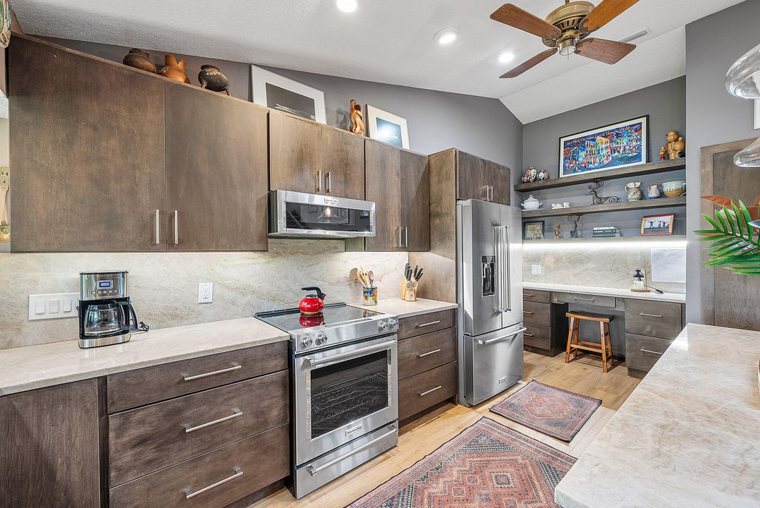 На продажу: $769,000 (5 спален, 3 ванн, 3543 Квадратных фут)