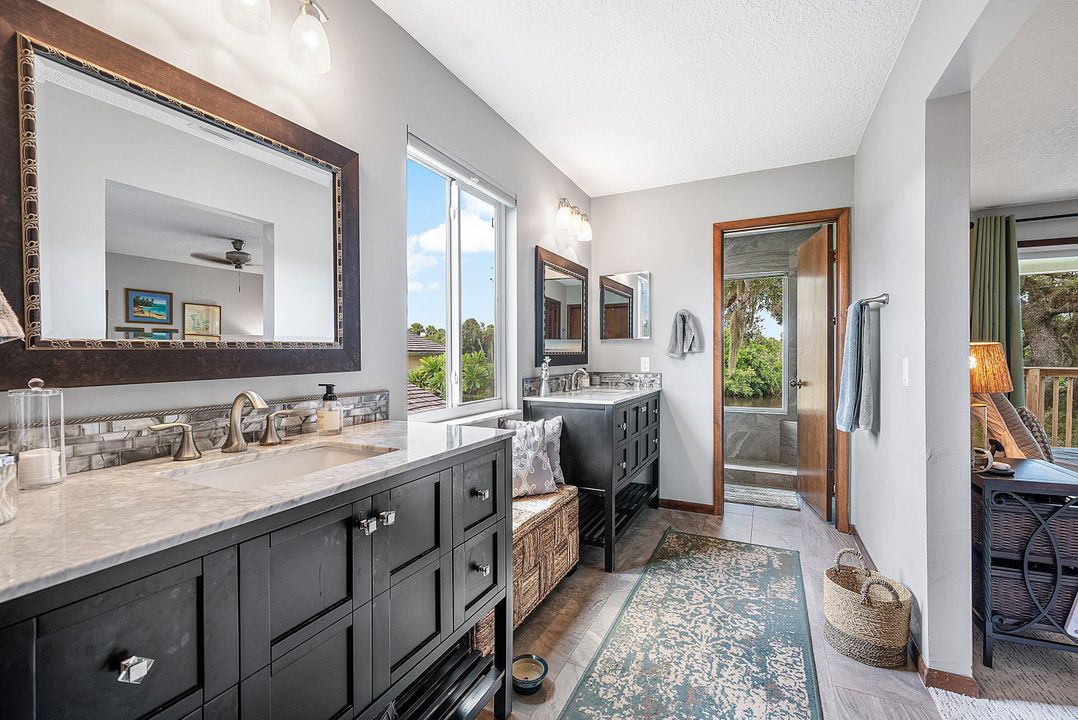 На продажу: $769,000 (5 спален, 3 ванн, 3543 Квадратных фут)