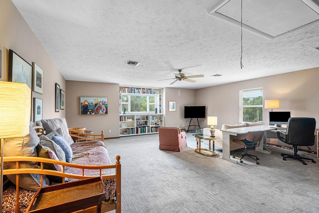 На продажу: $769,000 (5 спален, 3 ванн, 3543 Квадратных фут)