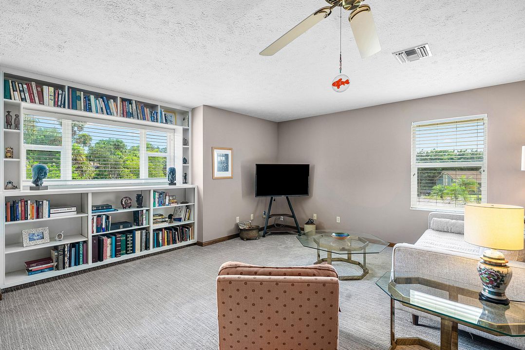 На продажу: $769,000 (5 спален, 3 ванн, 3543 Квадратных фут)