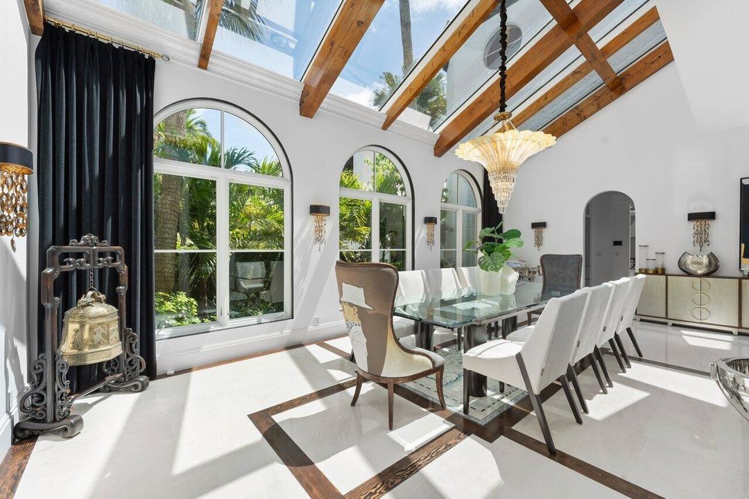 待售: $19,995,000 (7 贝兹, 8 浴室, 12163 平方英尺)