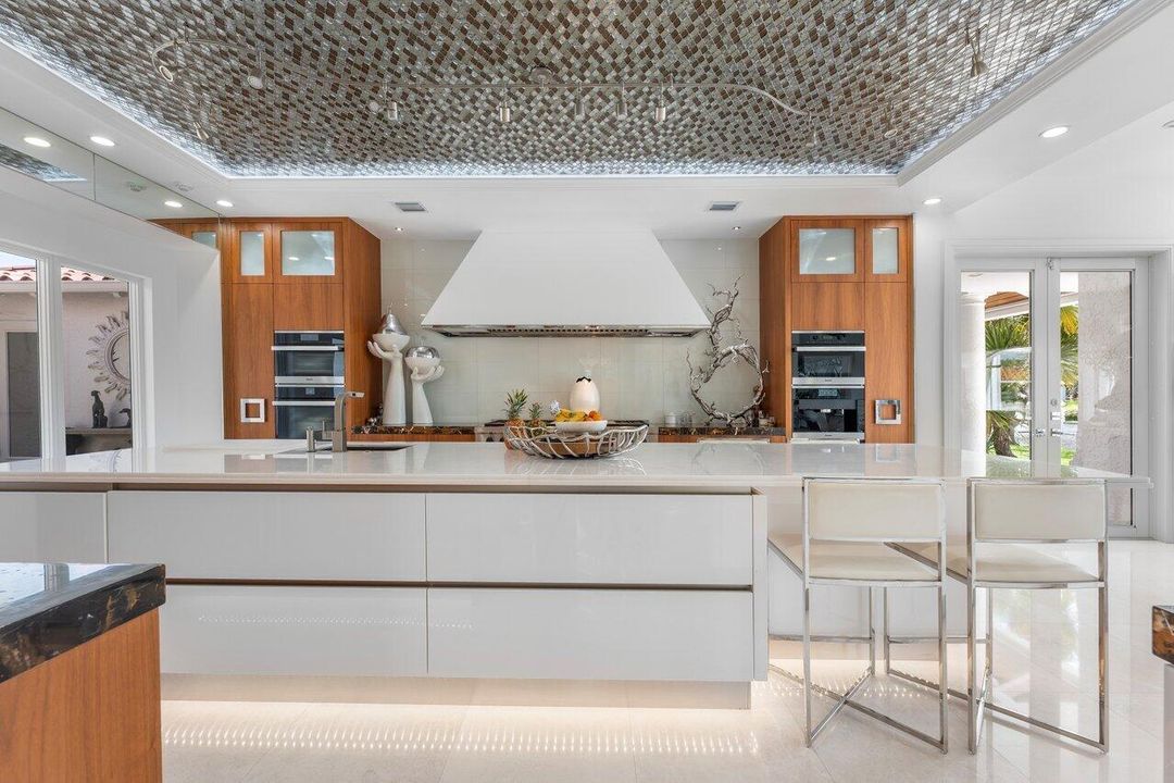 待售: $19,995,000 (7 贝兹, 8 浴室, 12163 平方英尺)