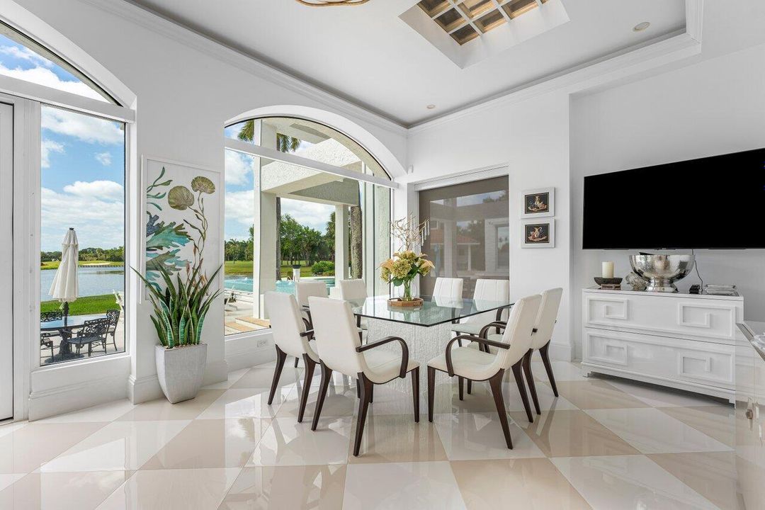 待售: $19,995,000 (7 贝兹, 8 浴室, 12163 平方英尺)