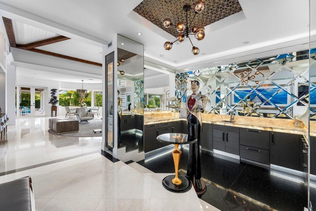 待售: $19,995,000 (7 贝兹, 8 浴室, 12163 平方英尺)