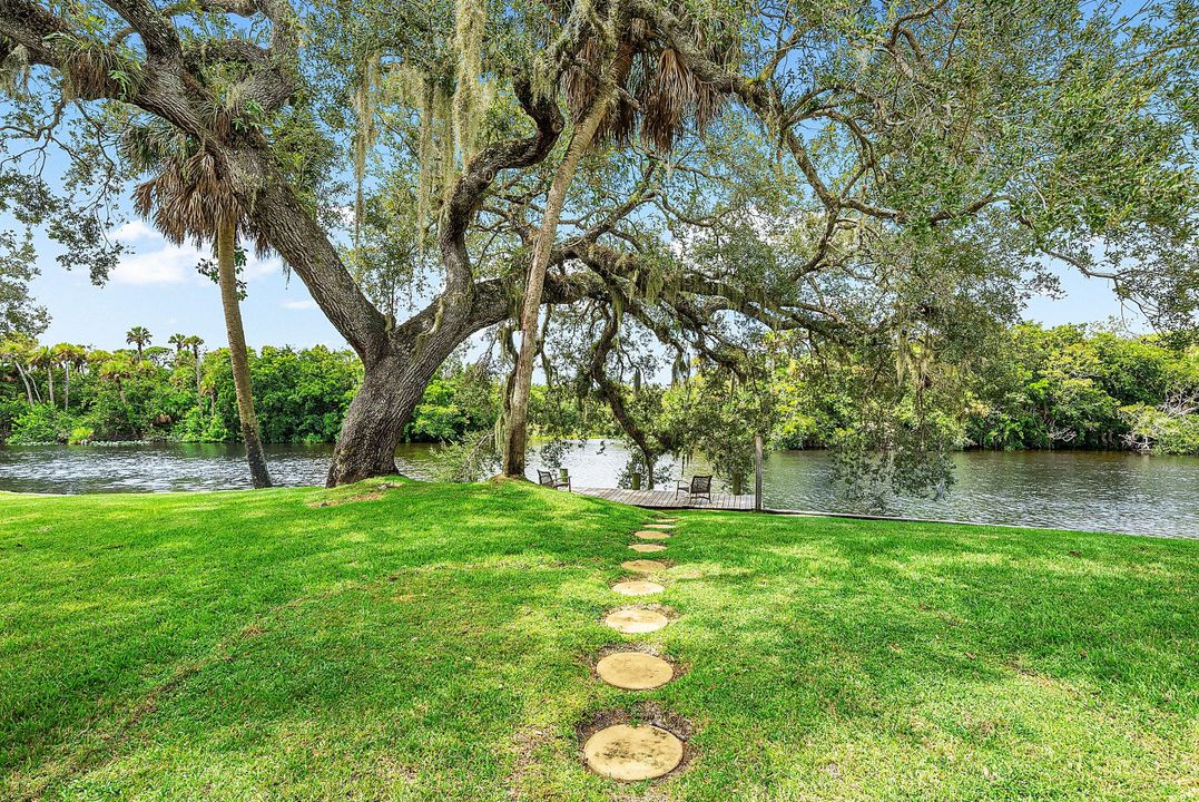 На продажу: $769,000 (5 спален, 3 ванн, 3543 Квадратных фут)