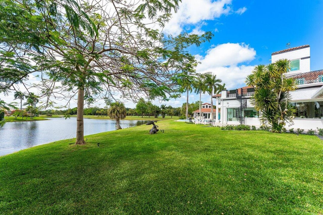 待售: $19,995,000 (7 贝兹, 8 浴室, 12163 平方英尺)