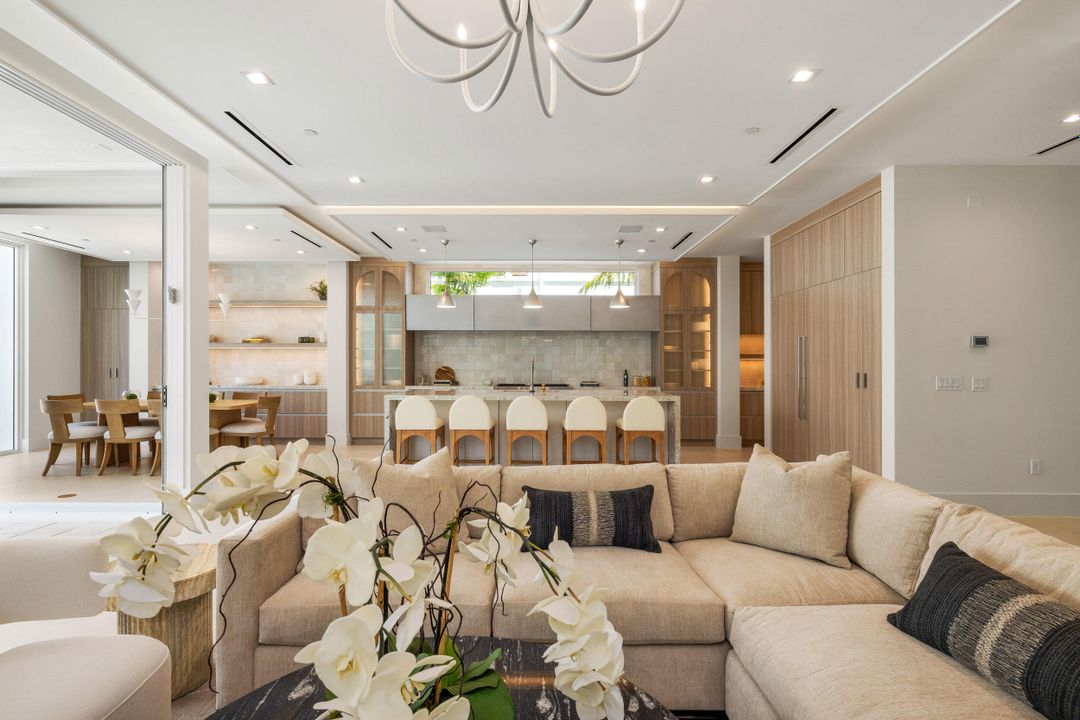 En Venta: $5,495,000 (5 camas, 5 baños, 4813 Pies cuadrados)