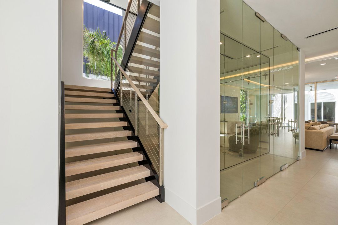 En Venta: $5,495,000 (5 camas, 5 baños, 4813 Pies cuadrados)