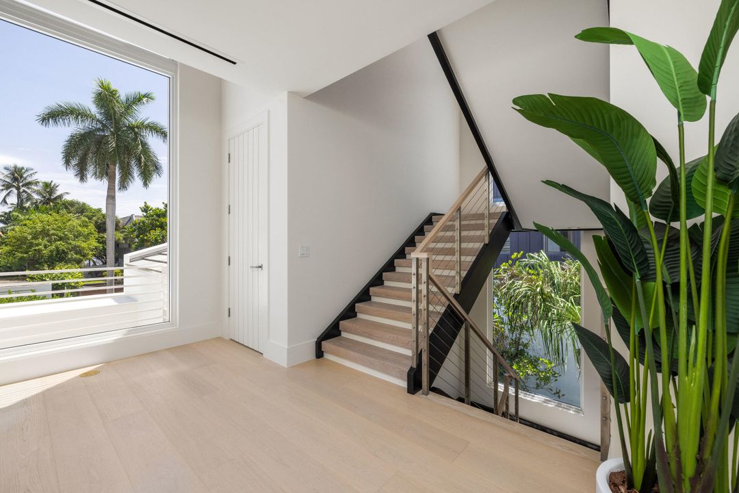 En Venta: $5,495,000 (5 camas, 5 baños, 4813 Pies cuadrados)