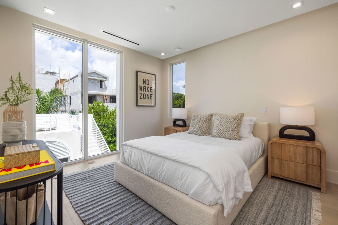 En Venta: $5,495,000 (5 camas, 5 baños, 4813 Pies cuadrados)