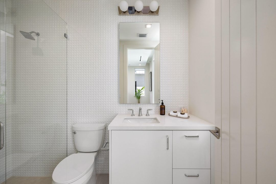 En Venta: $5,495,000 (5 camas, 5 baños, 4813 Pies cuadrados)