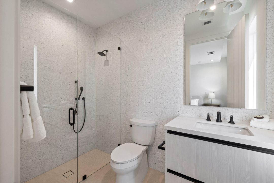 En Venta: $5,495,000 (5 camas, 5 baños, 4813 Pies cuadrados)