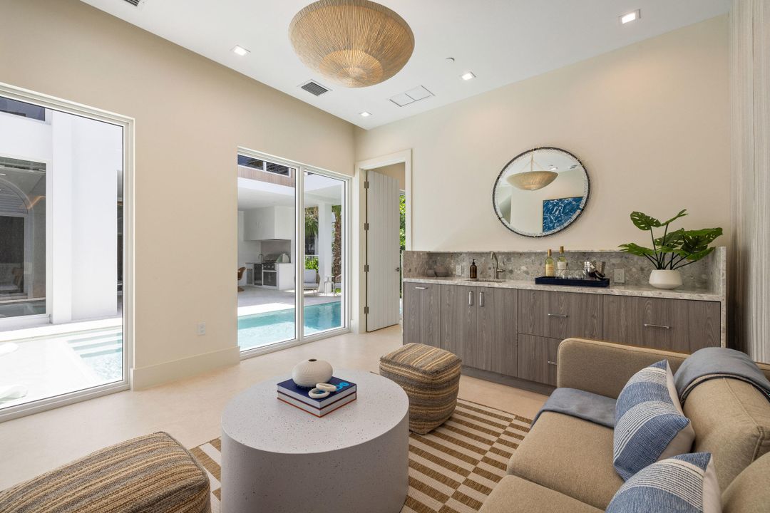 En Venta: $5,495,000 (5 camas, 5 baños, 4813 Pies cuadrados)