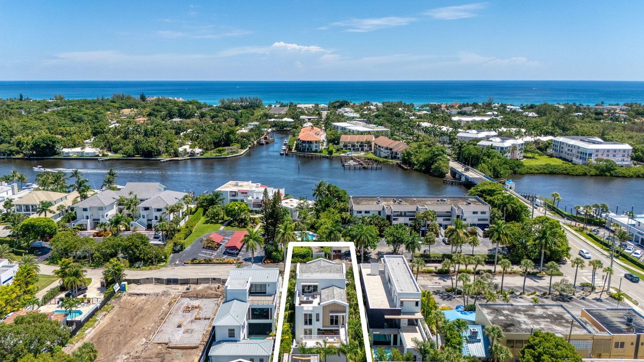 En Venta: $5,495,000 (5 camas, 5 baños, 4813 Pies cuadrados)