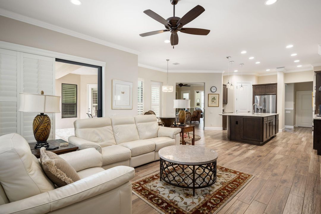 待售: $1,799,000 (4 贝兹, 3 浴室, 2854 平方英尺)