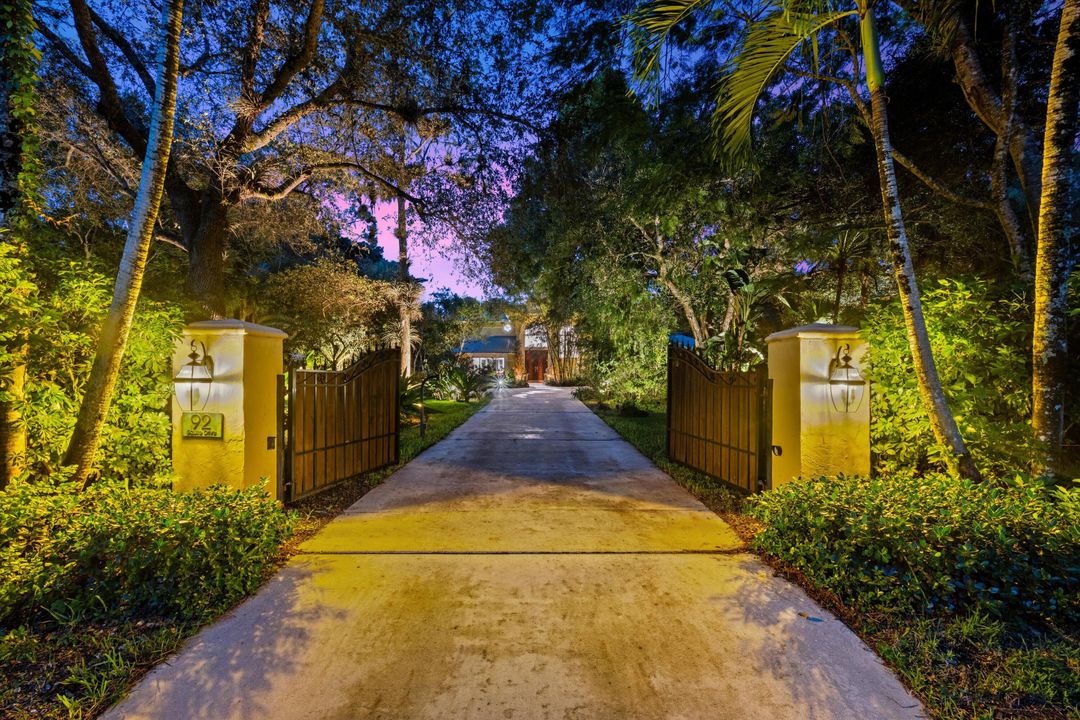 For Sale: $1,874,000 (5 beds, 4 baths, 4032 Square Feet)