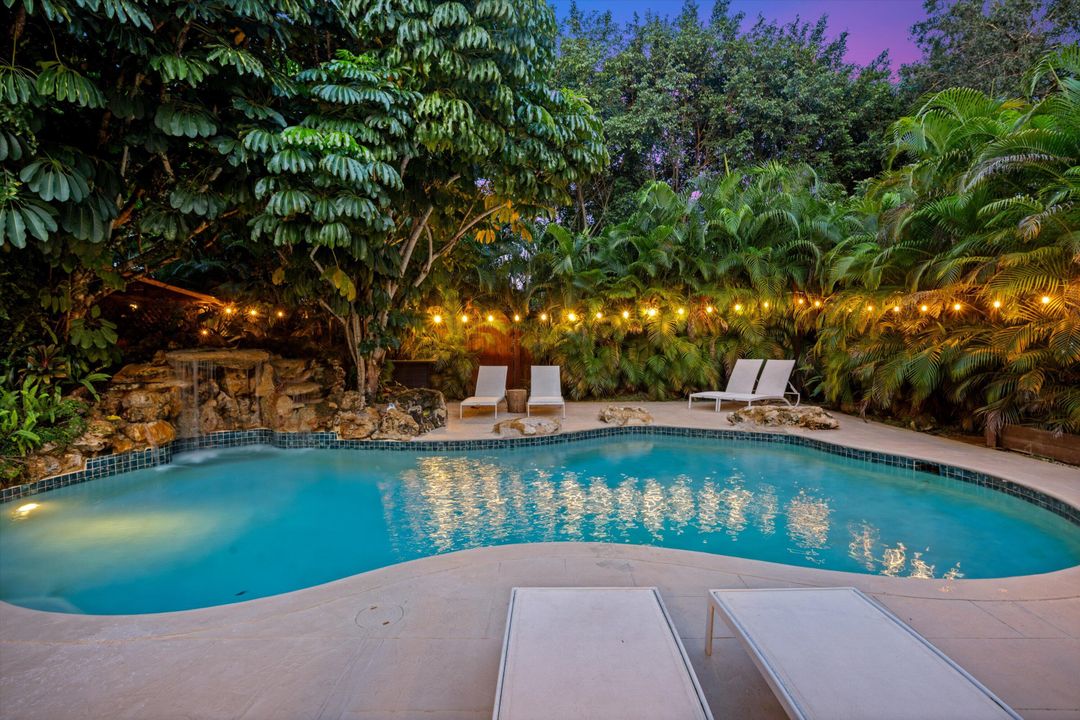 For Sale: $1,874,000 (5 beds, 4 baths, 4032 Square Feet)