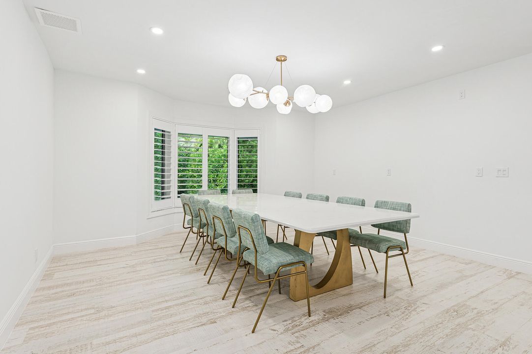 待售: $3,975,000 (4 贝兹, 4 浴室, 3572 平方英尺)