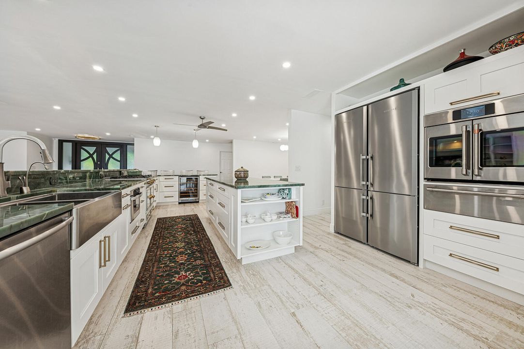 待售: $3,975,000 (4 贝兹, 4 浴室, 3572 平方英尺)