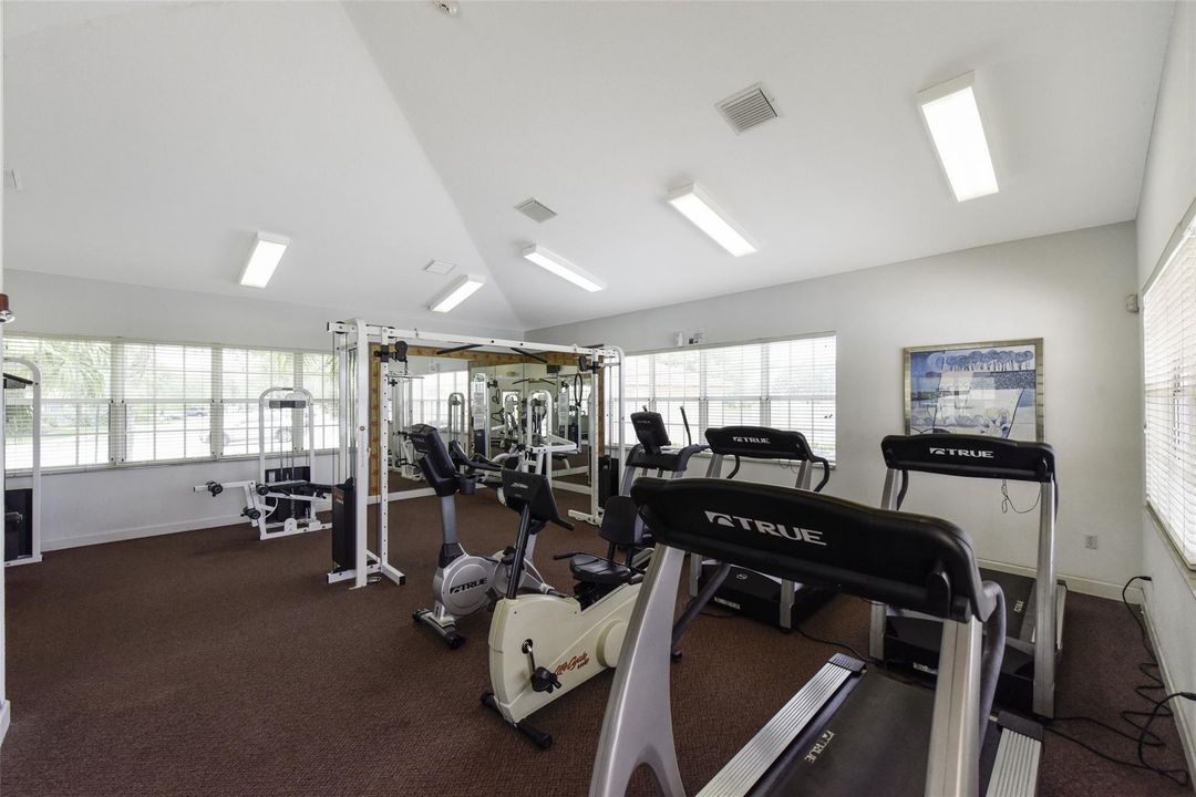 For Sale: $432,900 (3 beds, 3 baths, 1468 Square Feet)